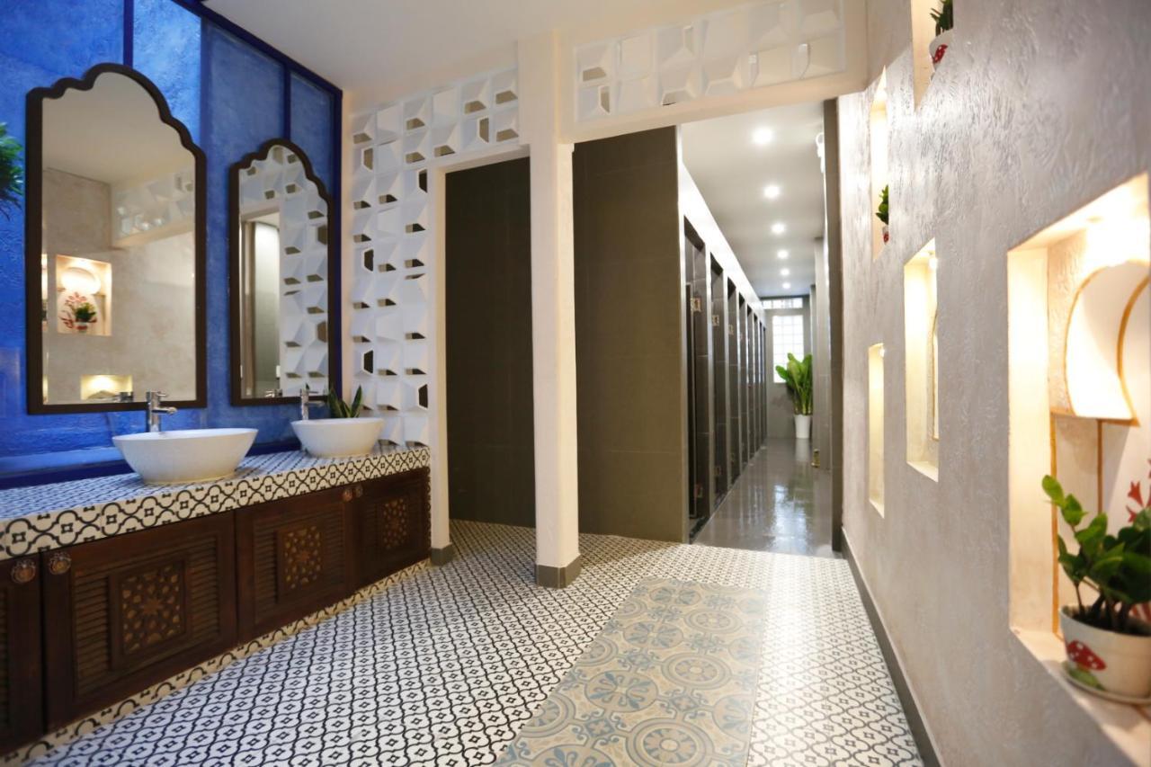 Aquarizon Boutique Hostel & City Bar Ho Chi Minh City Bagian luar foto