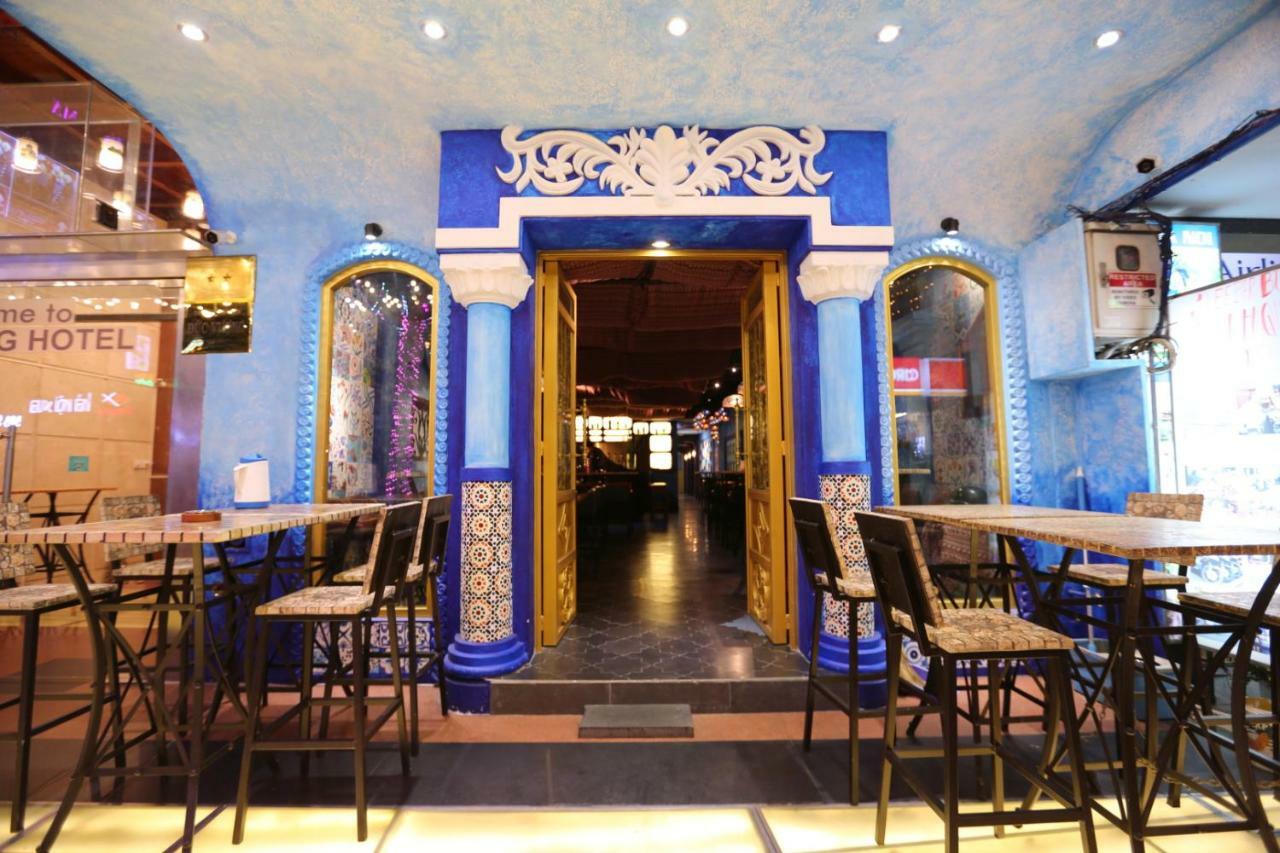 Aquarizon Boutique Hostel & City Bar Ho Chi Minh City Bagian luar foto